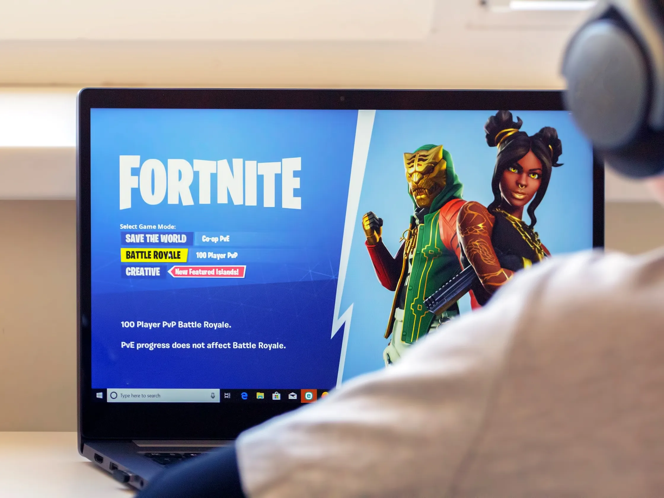 Activists Are Using Fortnite to Fight Back Against ICE